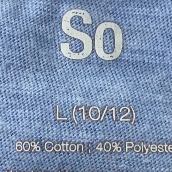 Shirt - Picture 3 of 4